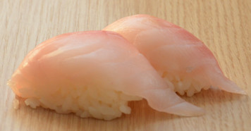 Sushi daurade servis par paire